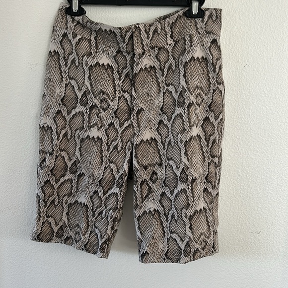 AFRM Callon Snake Print Bermuda Shorts, RTR - Picture 6 of 9